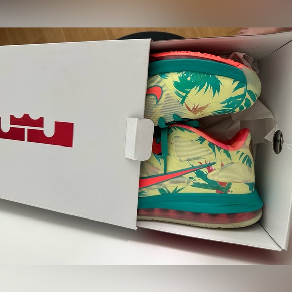 Nike Mens LeBron IX Low Basketball Shoes - Picture 5 of 6